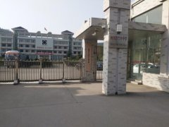 四川省巴中中學